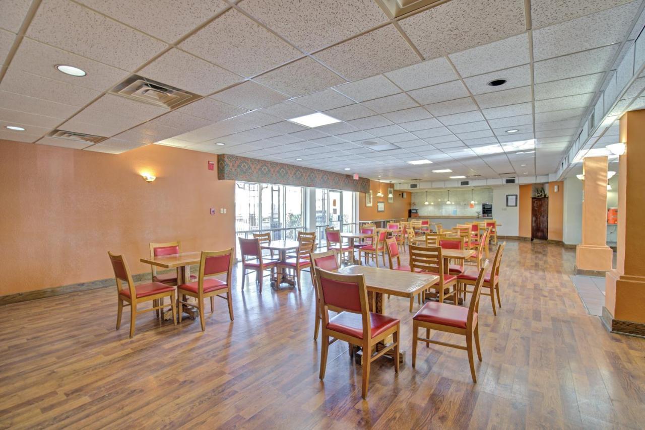 Americas Best Value Inn Laredo Ngoại thất bức ảnh