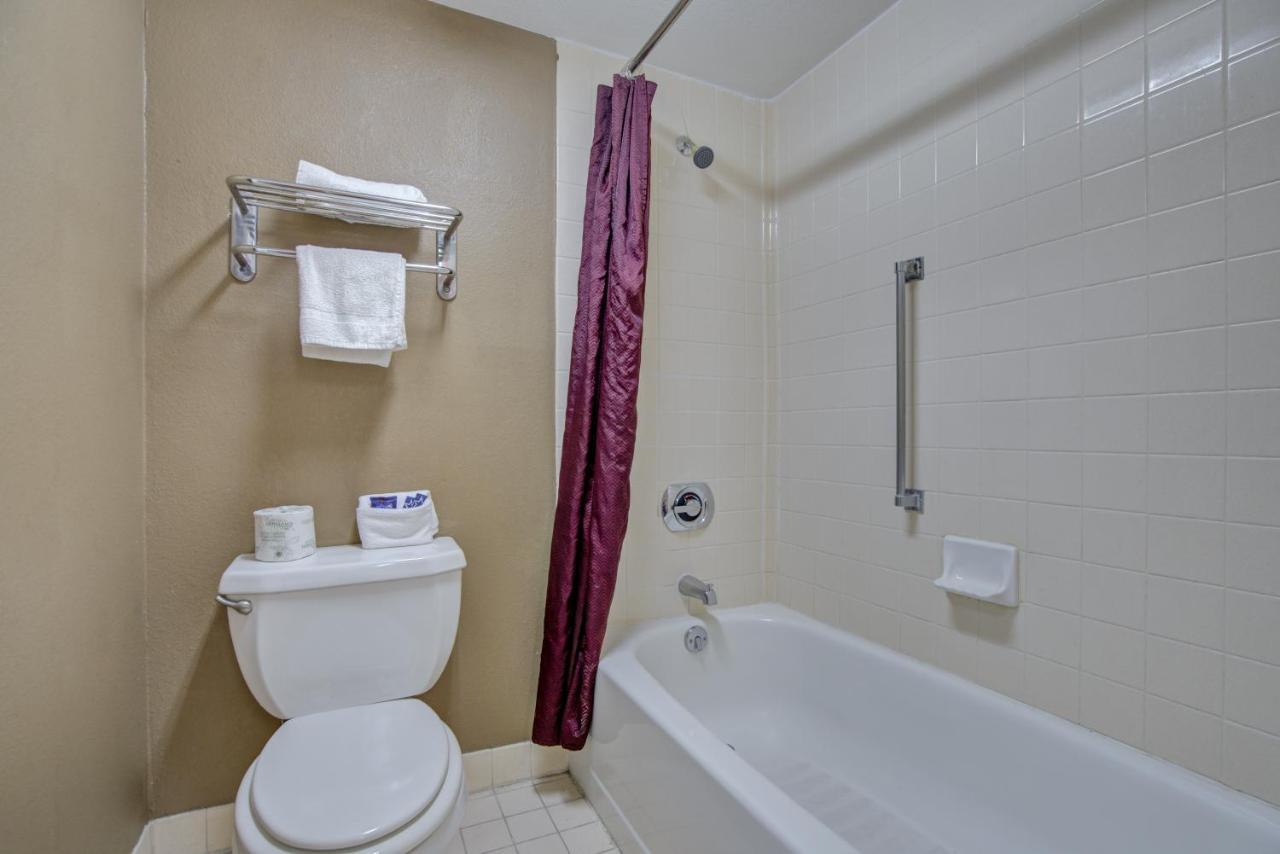 Americas Best Value Inn Laredo Ngoại thất bức ảnh