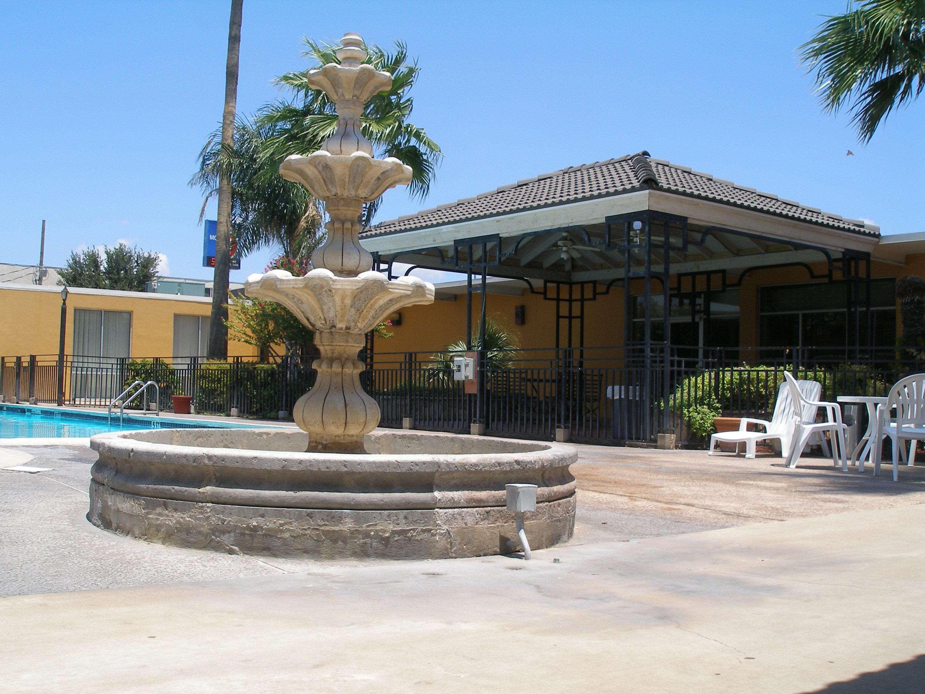 Americas Best Value Inn Laredo Ngoại thất bức ảnh