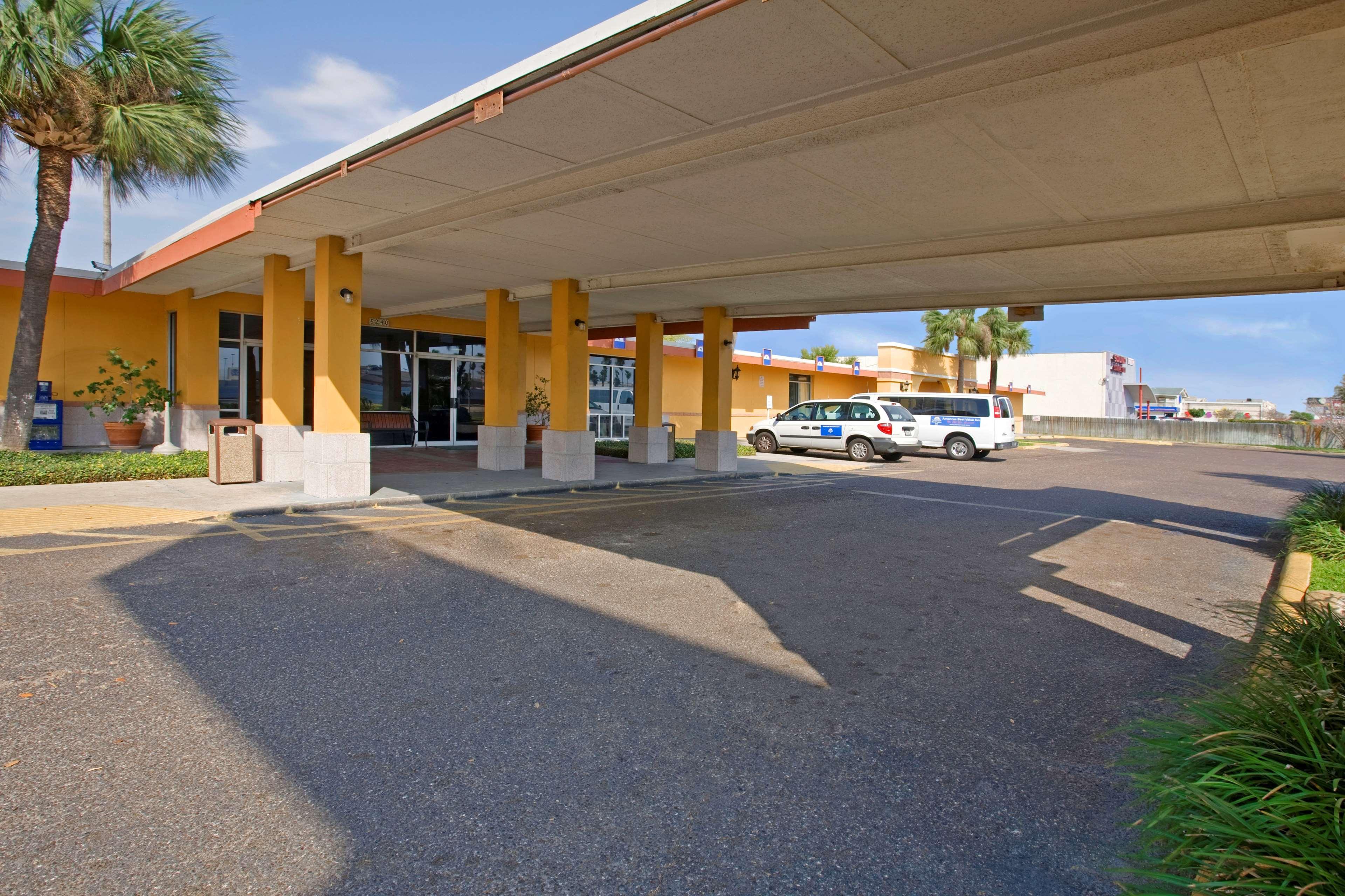 Americas Best Value Inn Laredo Ngoại thất bức ảnh
