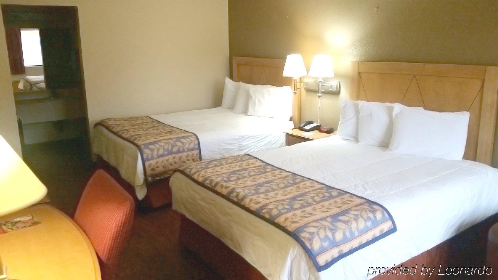 Americas Best Value Inn Laredo Ngoại thất bức ảnh