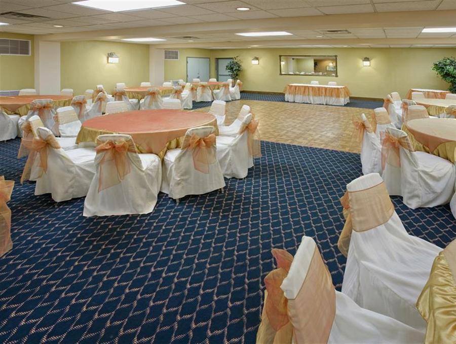 Americas Best Value Inn Laredo Ngoại thất bức ảnh