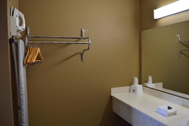 Americas Best Value Inn Laredo Ngoại thất bức ảnh