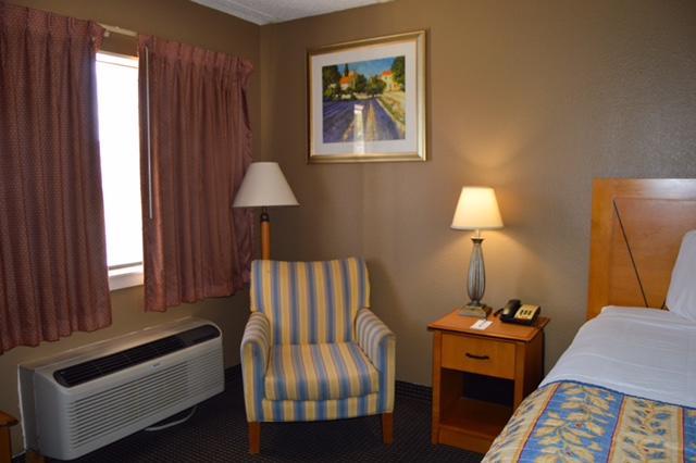 Americas Best Value Inn Laredo Ngoại thất bức ảnh
