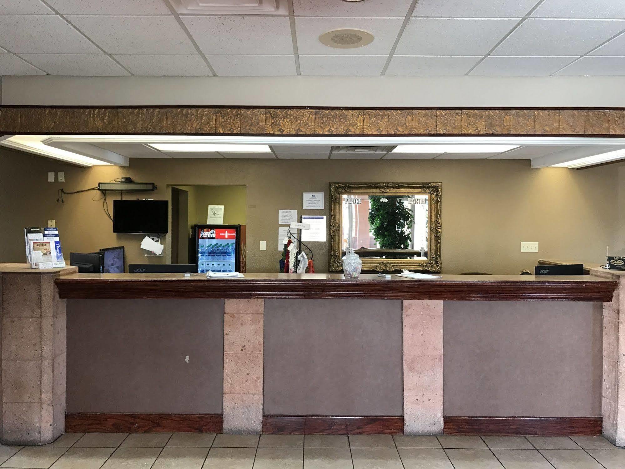 Americas Best Value Inn Laredo Ngoại thất bức ảnh