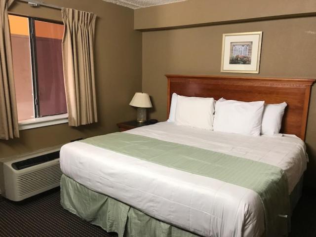 Americas Best Value Inn Laredo Ngoại thất bức ảnh