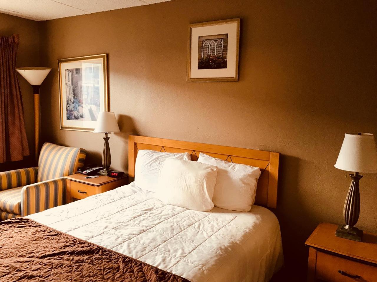 Americas Best Value Inn Laredo Ngoại thất bức ảnh